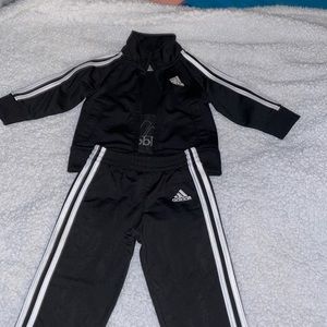 Infant Adidas Track Suit Size: 9 Months